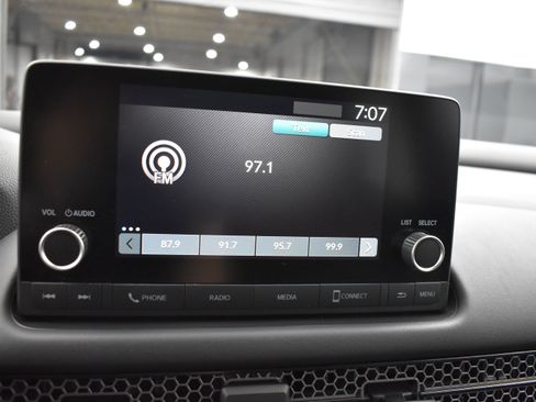 Used 2025 Honda HR-V Sport image 9