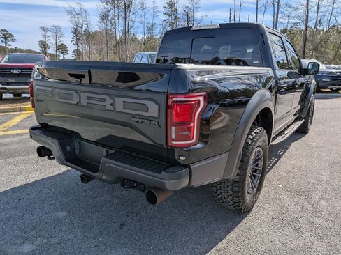 Used 2019 Ford F150 Raptor w/ Equipment Group 802A Luxury image 3