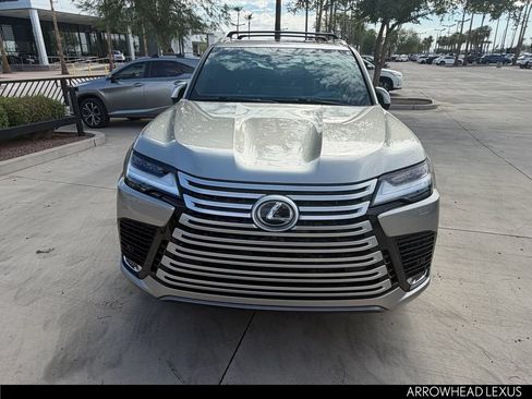 Used 2024 Lexus LX 600 4WD w/ Interior Upgrade Package image 5