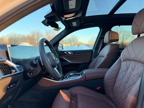 New 2026 BMW X5 xDrive40i w/ M Sport Package image 14