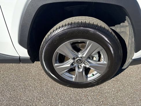 Used 2022 Toyota RAV4 XLE image 20