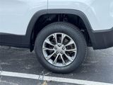 Certified 2021 Jeep Cherokee Latitude Lux w/ Trailer Tow Group image 5