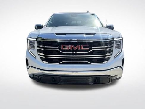 Used 2025 GMC Sierra 1500 SLT AWD/4WD image 7
