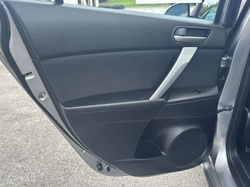 Used 2010 MAZDA MAZDA3 s Sport FWD image 18