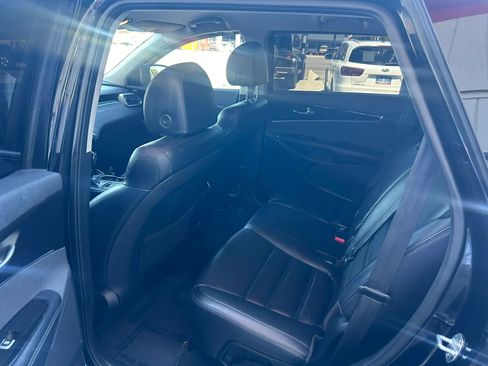Used 2019 Kia Sorento EX FWD image 16