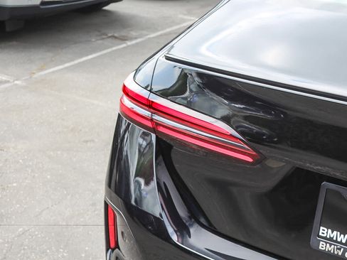 New 2027 BMW 530i RWD image 7