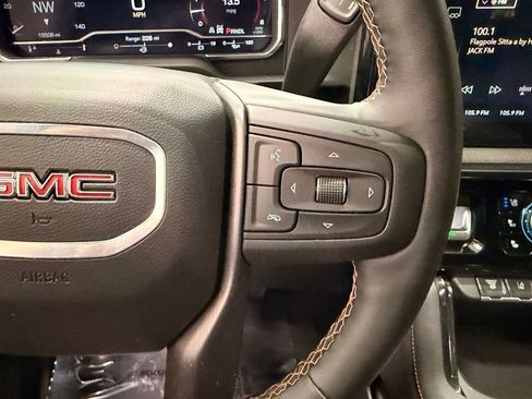 Used 2025 GMC Sierra 2500 AT4 w/ AT4 Premium Plus Package AWD/4WD image 42