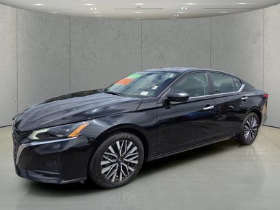 Used 2025 Nissan Altima 2.5 SV