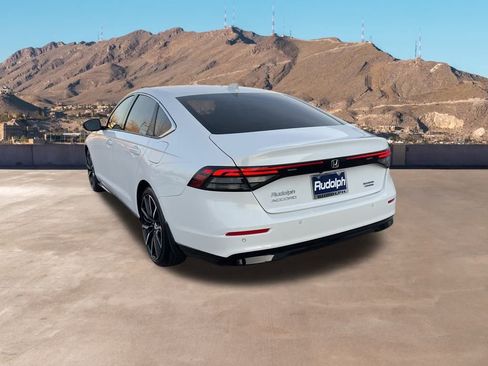 Used 2025 Honda Accord Touring image 12