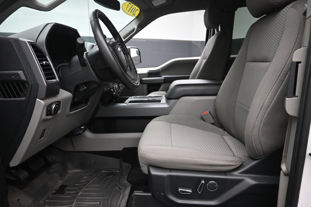 Used 2017 Ford F150 XLT w/ Equipment Group 302A Luxury AWD/4WD image 16