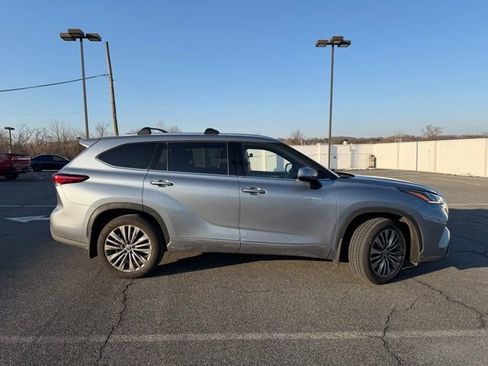 Used 2021 Toyota Highlander Platinum image 7