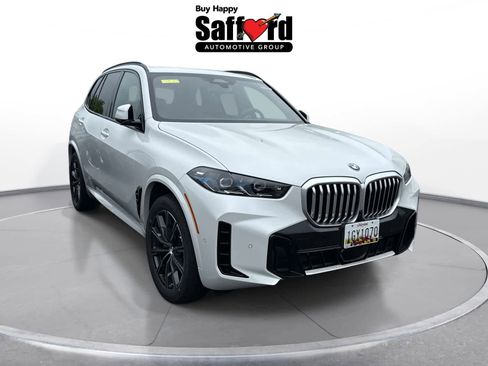 Used 2026 BMW X5 xDrive40i w/ M Sport Package AWD/4WD image 4