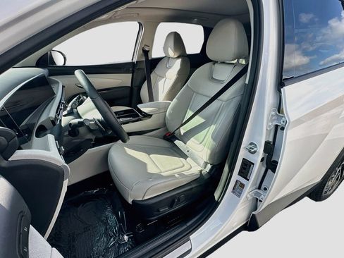 Used 2025 Hyundai Tucson Limited AWD/4WD image 19