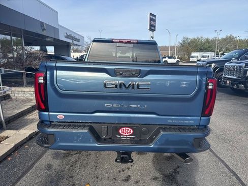 New 2026 GMC Sierra 2500 Denali w/ Denali Reserve Package image 8