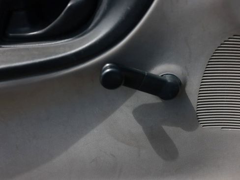 Used 2002 MAZDA B-Series Pickup 2WD Regular Cab B2300 image 31