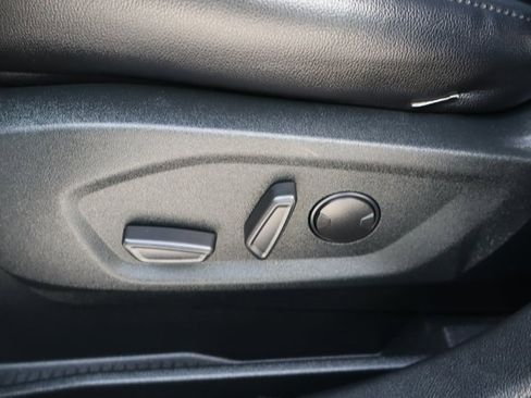 Used 2022 Ford Edge Titanium w/ Equipment Group 301A image 11