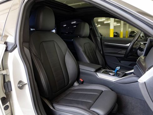 Certified 2023 BMW i4 M50 image 33