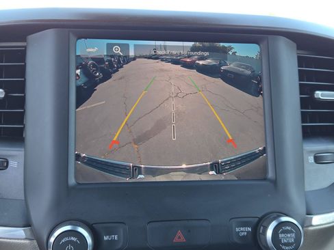 Certified 2022 RAM 1500 Laramie AWD/4WD image 8