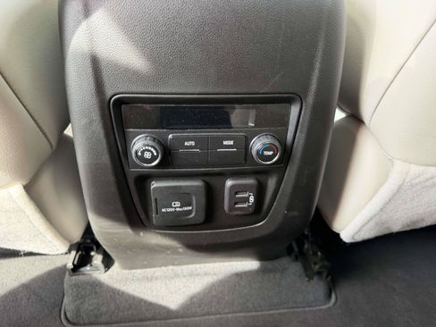 Used 2023 Buick Enclave Essence w/ Experience Buick Package AWD/4WD image 14