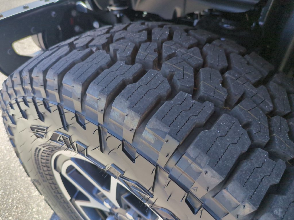 New 2026 Jeep Gladiator Rubicon AWD/4WD image 11