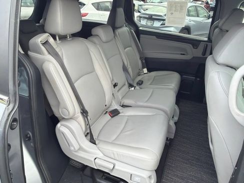 Used 2023 Honda Odyssey EX-L image 31