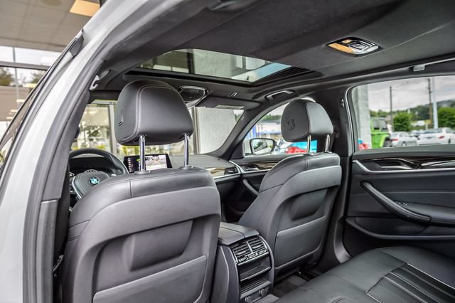 Used 2019 BMW 530i w/ Convenience Package RWD image 44
