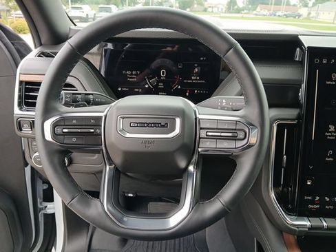 Certified 2026 GMC Yukon XL Denali w/ Sun & Power Step Package AWD/4WD image 19