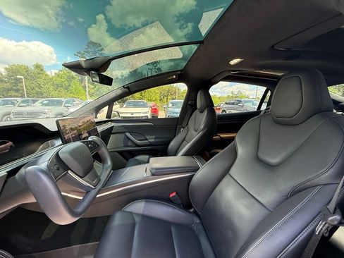 Used 2023 Tesla Model X Plaid image 19
