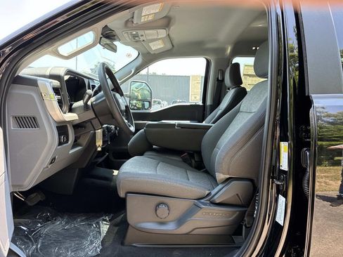 New 2026 Ford F250 XL w/ STX Appearance Package AWD/4WD image 9