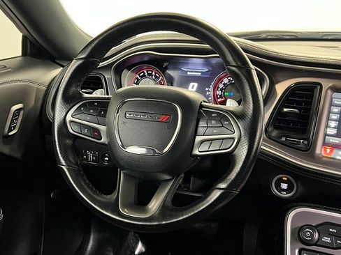 Used 2021 Dodge Challenger R/T Scat Pack w/ Plus Package image 17