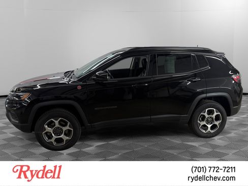 Used 2022 Jeep Compass Trailhawk w/ Trailhawk Elite Group AWD/4WD image 2