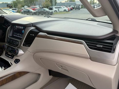 Used 2019 GMC Yukon Denali image 16