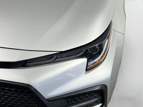 Used 2021 Toyota Corolla SE image 12
