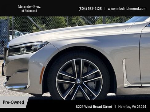 Used 2022 BMW 750i xDrive w/ Executive Package AWD/4WD image 11