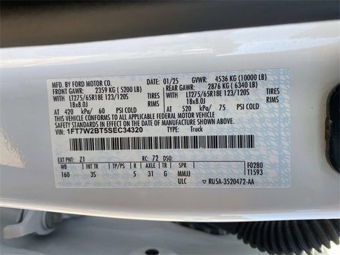 Used 2025 Ford F250 XLT image 21