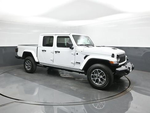 New 2025 Jeep Gladiator Sport image 22