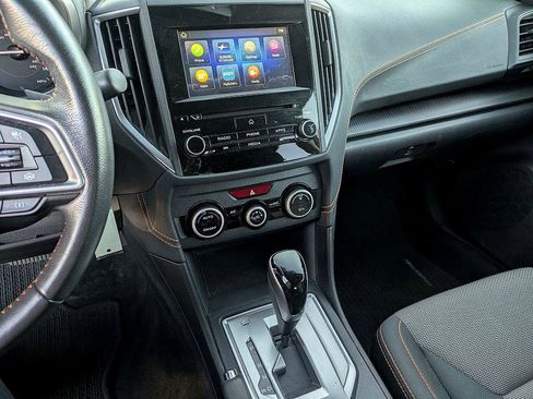 Used 2021 Subaru Crosstrek 2.0i Premium image 21