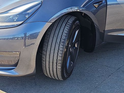 Used 2022 Tesla Model 3 image 36