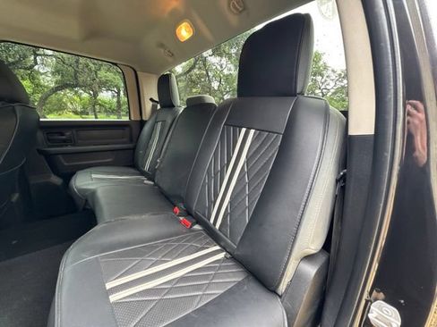 Used 2015 RAM 2500 Tradesman w/ Chrome Appearance Group AWD/4WD image 10