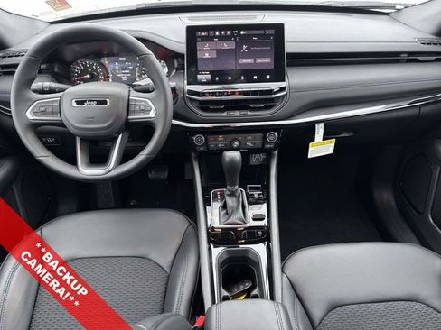 New 2026 Jeep Compass Latitude image 2