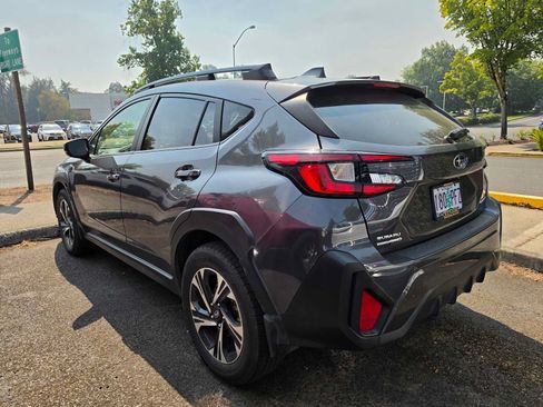 Used 2024 Subaru Crosstrek 2.0i Premium AWD/4WD image 6