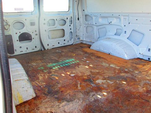 Used 2000 Ford E-150 and Econoline 150 RWD image 4