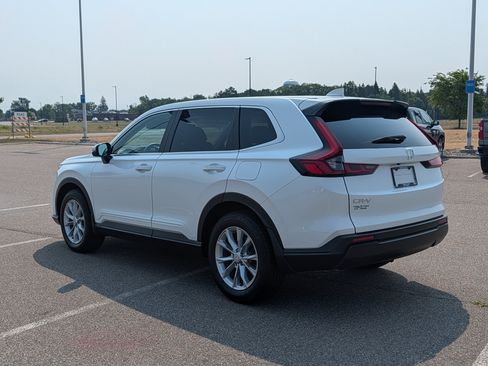 Used 2024 Honda CR-V EX-L image 3
