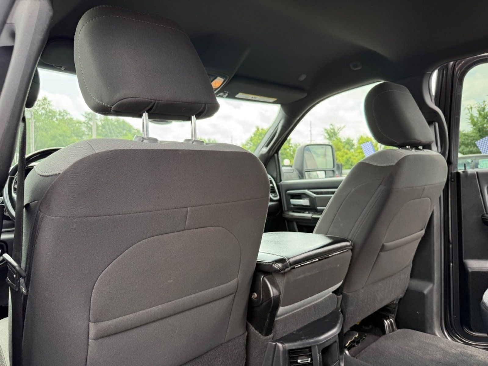 Used 2024 RAM 3500 Big Horn AWD/4WD image 30