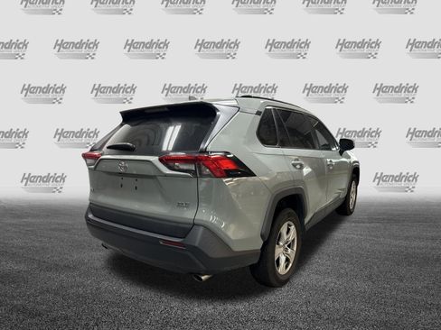 Used 2021 Toyota RAV4 XLE w/ Convenience Package FWD image 11