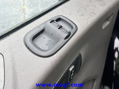 Used 2024 Ford Transit 350 XLT image 17