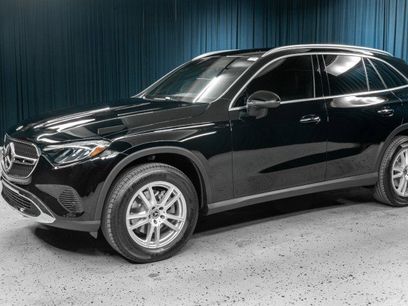 New 2025 Mercedes-Benz GLC 300