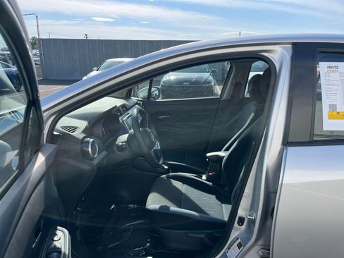 Used 2025 Nissan Versa SV FWD image 25
