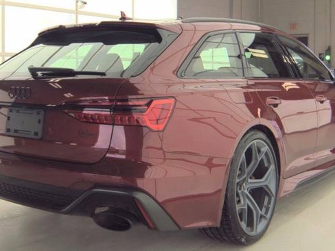 Used 2024 Audi RS 6 performance image 3