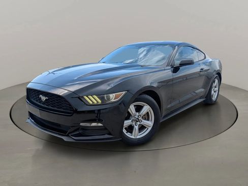 Used 2016 Ford Mustang Coupe RWD image 1